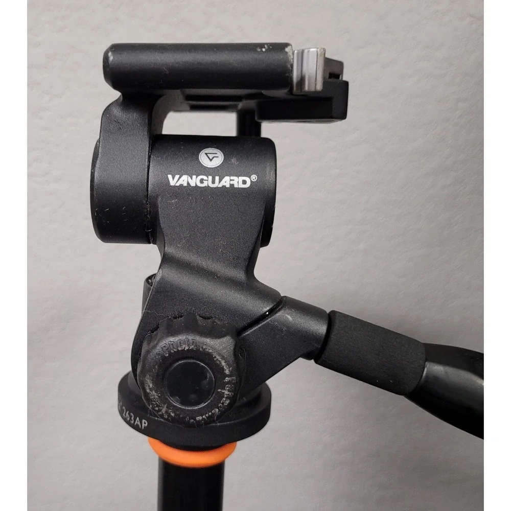 Vanguard Alta Pro 263AP Aluminum-Alloy Tripod Kit